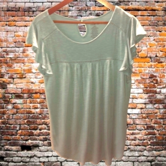 George Tops - 💎3/$25💎 Ruffle sleeve shirt